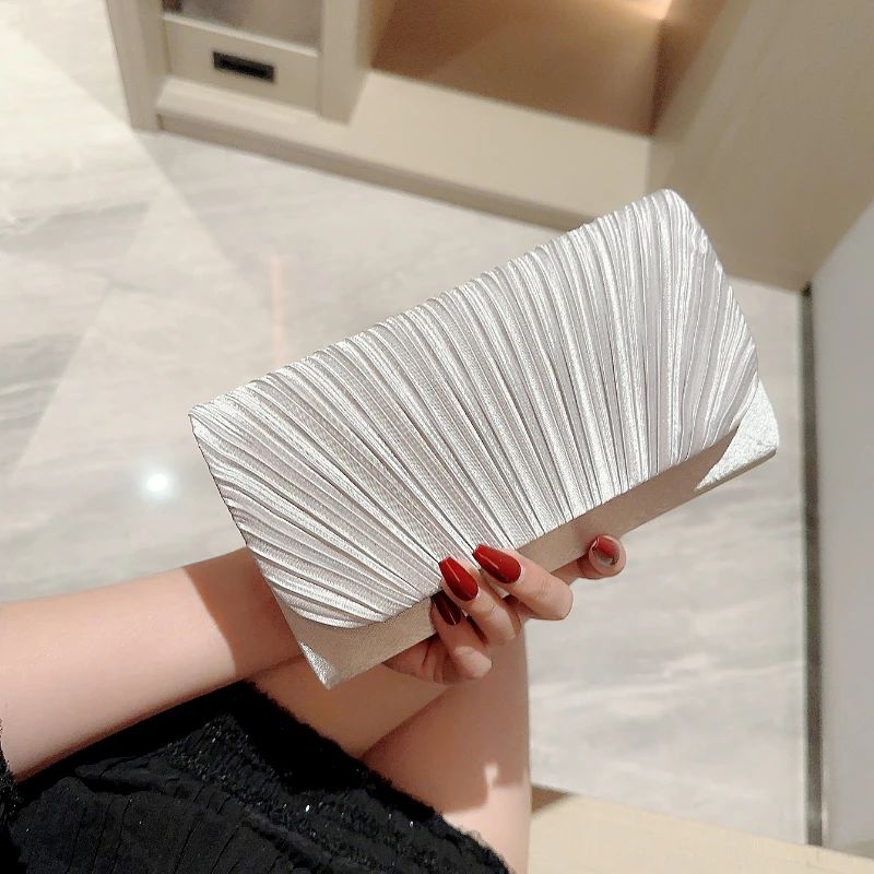 High End Women Evening Bag Luxury Female Wedding Clutch Purse Party Rhinestones Chain Shoulder Bags Retro lady handbag 2025