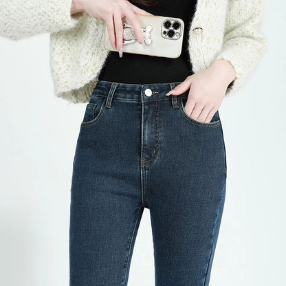 Winter Female Thin Snow Warm Plush Jeans Lady Chic Fleece Flared Pants Girls Korean High Waist Straight Leg Denim Trousers
