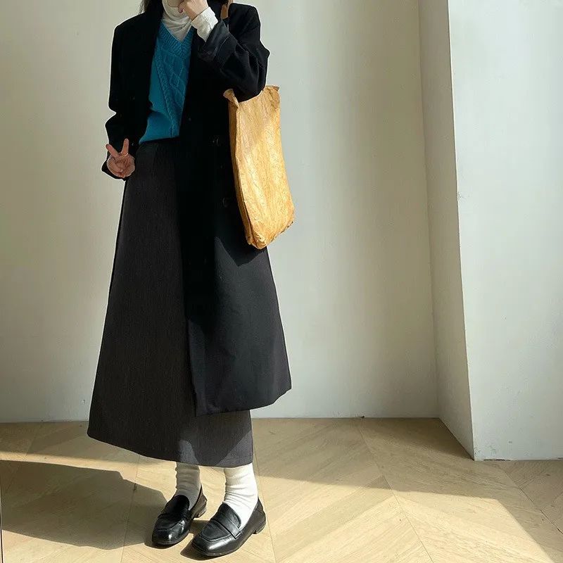 Sweater Coat Skirts 2024 Autumn and Winter New Gray Back Slit Suit Skirt Skirt