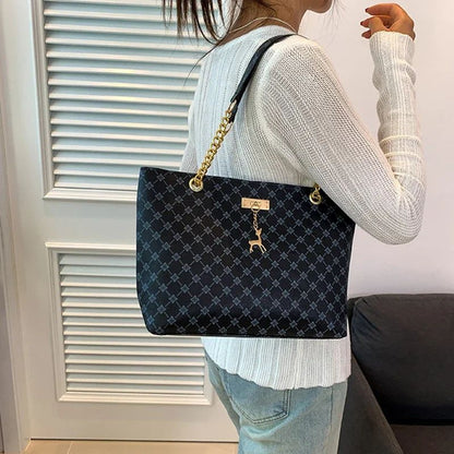 Women Luxury Design New Presbyopic Handbag Large Capacity Handbag Fashion Printing Shoulder Bag Trendy Shopping Bag with pendant