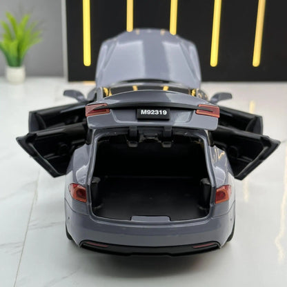 1:24 Tesla Model S Miniatures Simulation Alloy Metal Diecast Model Car Sound & Light car Toys for Kids Gifts for Boyfriend C270