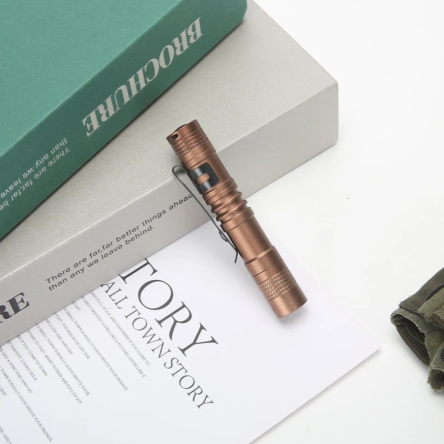 Mini Portable LED Pen Light Flashlight Powered By AAA Battery Torch With Pen Clip Outdoor Camping Emergency Lighting Flashlight