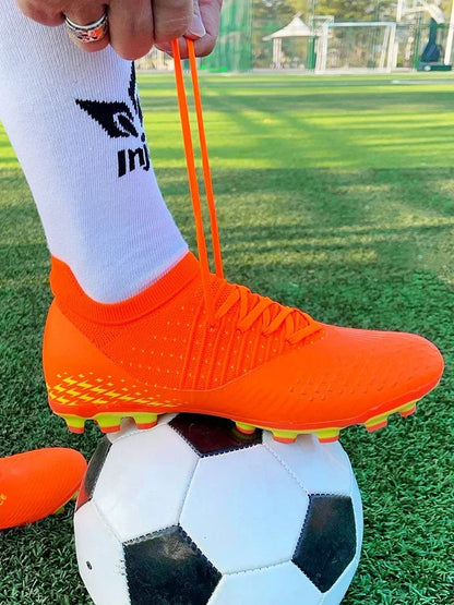 Spiked Comfortable Breathable Competition Soccer Cleats for Training and Matches