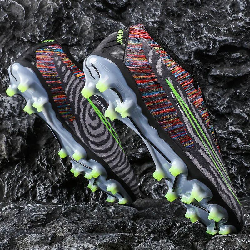 Society Cleats Men Soccer Shoes Professional Boys Football Boots Indoor Original Football Field Boots Sneakers Training Fast