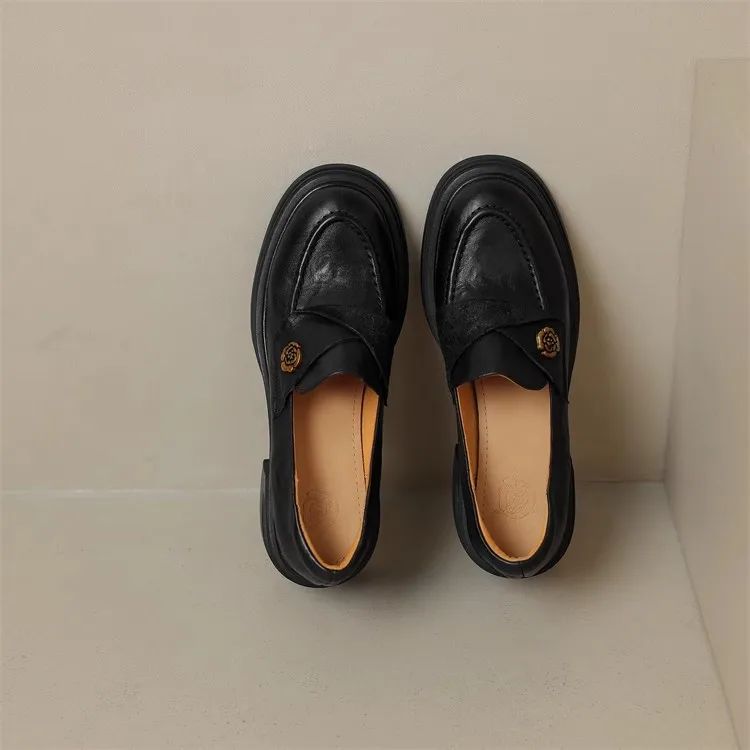 Sapatos Femininos Mary Jane Retrô da Moda Primavera Outono Sapatos Casuais Versáteis Femininos Salto Alto Lolita Sapatos de Couro