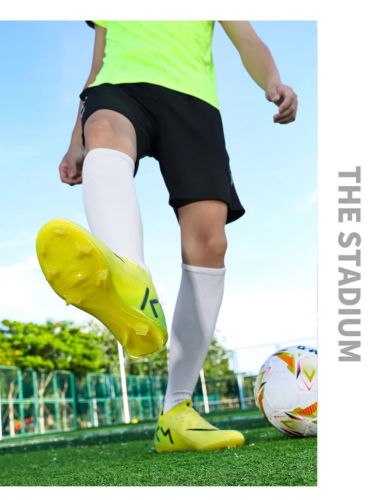 New Men Women Football Field Boots Studded Comfortable Unisex Soccer Shoes Cleats Ultralight Professional Sneakers Comfortable