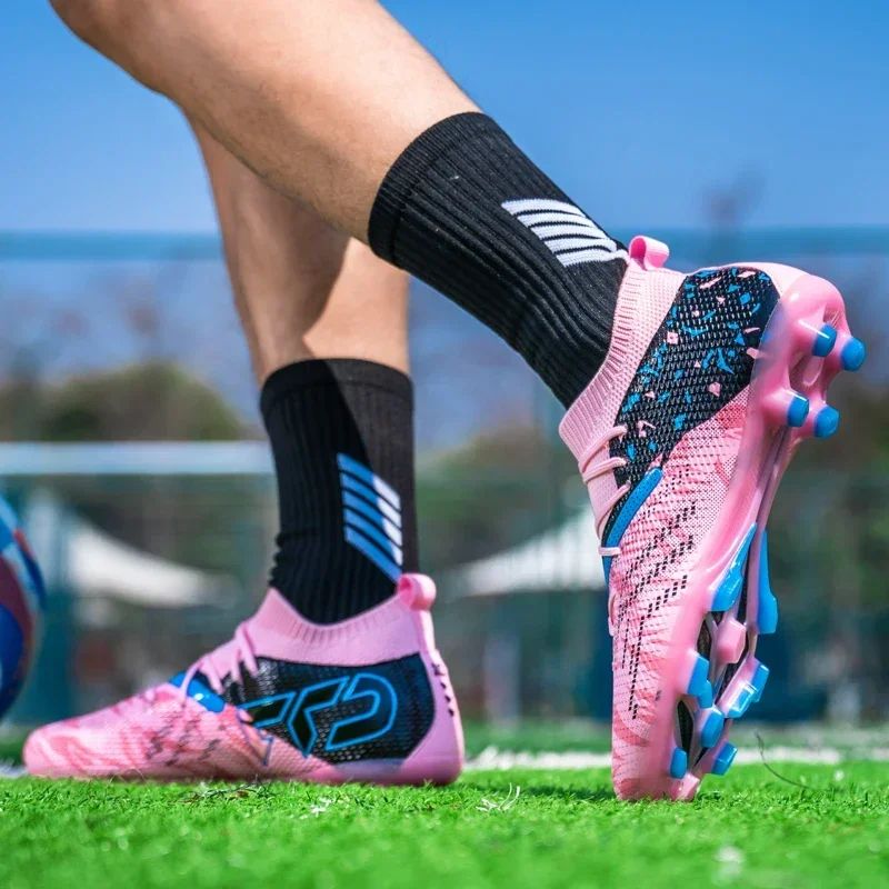 New Men TF/FG Soccer Shoes Society Original Grass Training Professional Cleats Football Boot Low Cut Top Quality Sneakers Casual