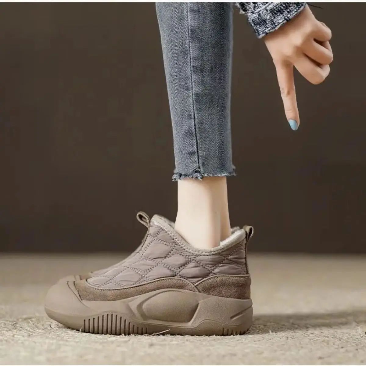 Fur Warm Chelsea Snow Boots Winter Women Casual Shoes  New Short Plush Ankle Boots Flats Sport Short Boots Ladie Botas Mujer