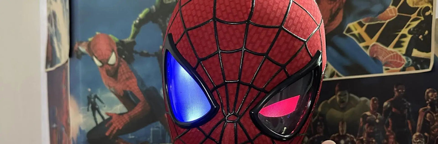 Homem-Aranha Cosplay Máscara Eletrônica de Olhos Móveis Homem-Aranha 1:1 Brinquedos com Controle Remoto para Adultos e Crianças de Presente