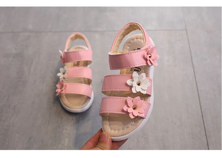 Girls Sandals Gladiator Flowers Sweet Soft Children Beach Shoes Kids Summer Floral Sandals Princess Fashion Cute High Quality