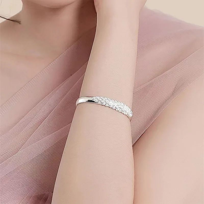 Pulseira Feminina Pavão Vazado de Prata Esterlina 925 Textura de Luxo Aberta Presente de Joias Originais para Festa