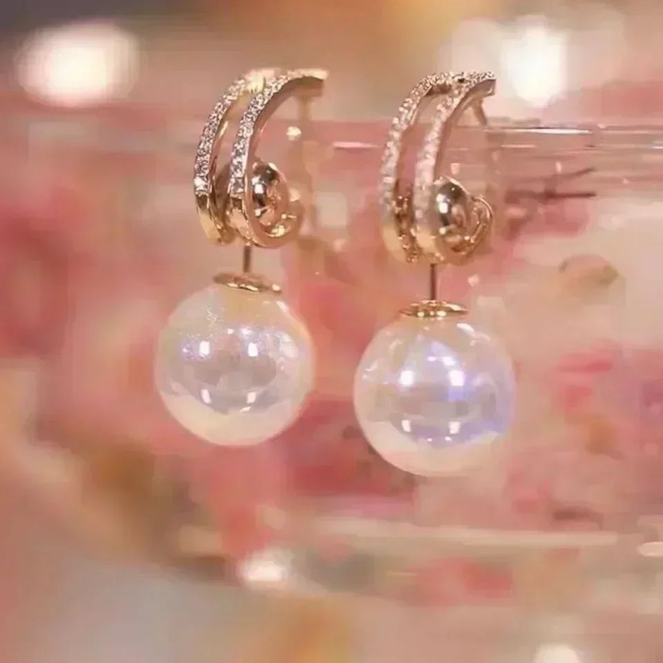 Brincos de Folhas Douradas com Cristal Verde para Mulheres Acessórios Diários de Individualidade Presentes de Joias para o Dia dos Namorados Aniversário