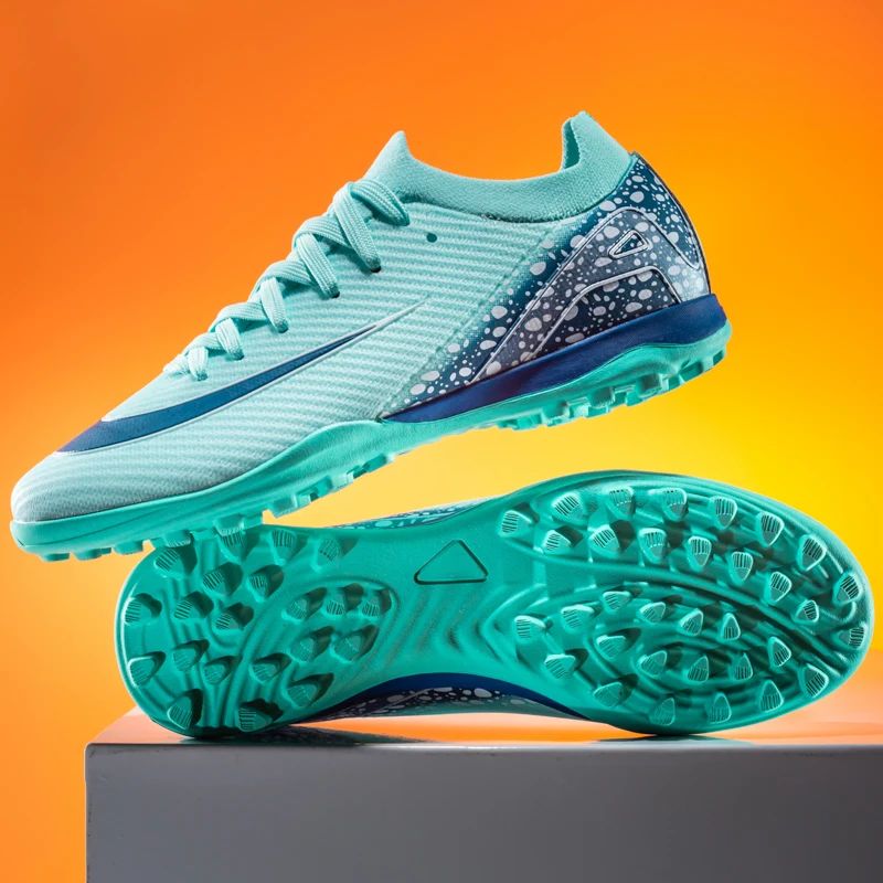 New Men Women Professional Football Boots Cleats Grass Training Match Sport Soccer Shoes FG/TF Ultra-light Non-slip Unisex