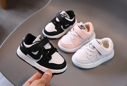 2025 New Toddler Baby Kids Fashion Design Walking Shoes Sneakers White Non-slip Casual Shoes Boys Breathable Outdoor Board Shoes