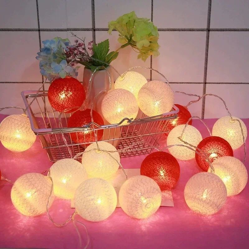 10/20LED Cotton Balls String Lights Battery Powered Fairy Garland Lighting Strings Holiday Wedding Party Decoration Birthday