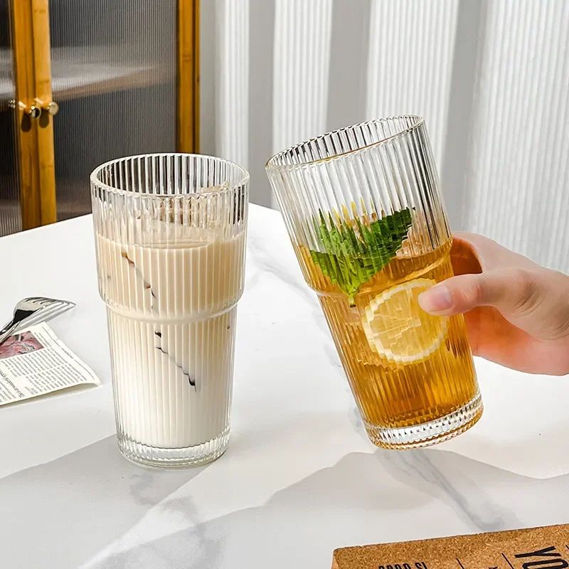 Copo de Café de Vidro Listrado 600ML com Tampa e Canudo Copos Transparentes para Suco Leite Chá Canecas de Café Gelado Utensílios para Beber