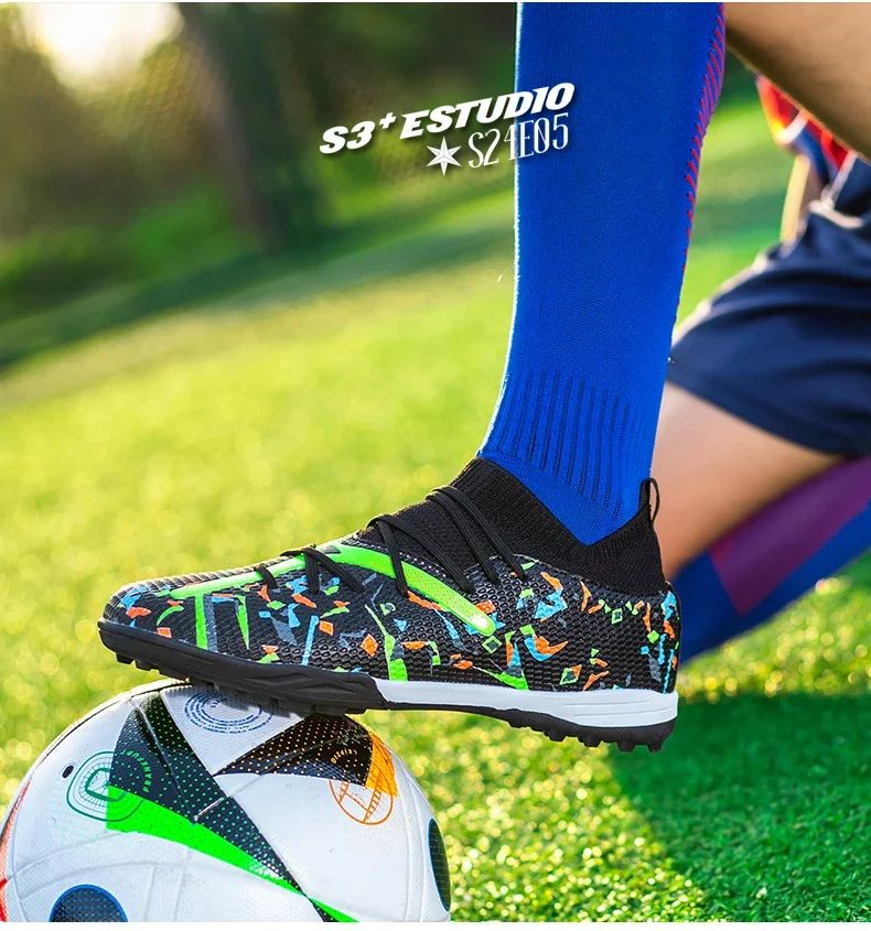 New Men TF/FG Soccer Shoes Society Original Grass Training Professional Cleats Football Boot Low Cut Top Quality Sneakers Casual