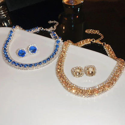 Conjunto de Joias Femininas Modernas com Colar e Brincos Decorados com Strass, Acessórios da Moda para Festas e Decoração de Roupas do Dia a Dia
