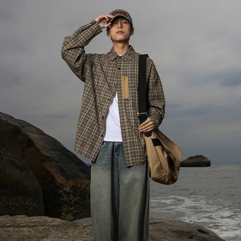 Autumn Y2K Vintage Plaid Shirts For Men Long Sleeve Button Up Blouse Korean Fashion Zip Pocket Cargo Shirt Streetwear Clothes