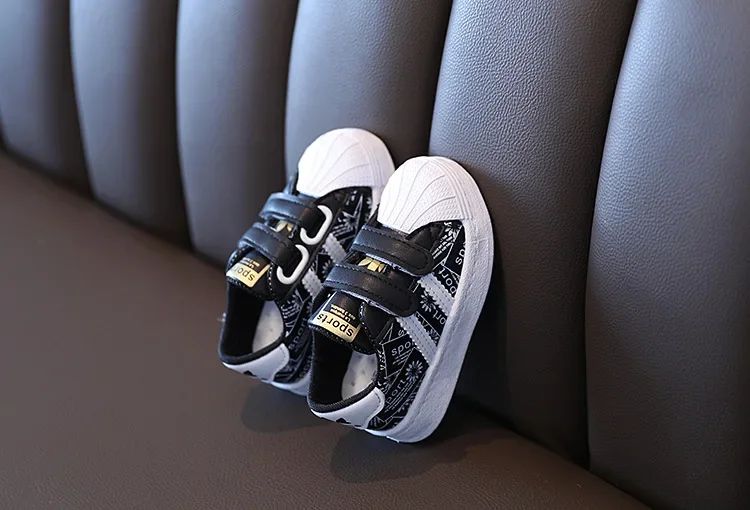 Children's Sneakers Kids Fashion Design White Non-slip Casual Shoes Boys Girls Hook Breathable Sneakers Toddler Outdoor Shoes
