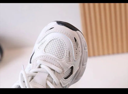 Kids Casual Running Shoes with Thick Soles Boys Girls Fashion Versatile Sports Shoes 2024 New Children Mesh Breathable Sneakers