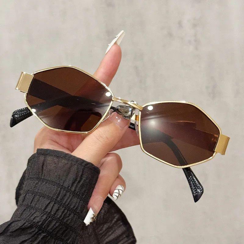Fashion Polygonal Women Sunglasses 2025 Vintage Brand Rhombus Ladies Sun glasses Shades Unique Metal Frame Punk Eyewear Men