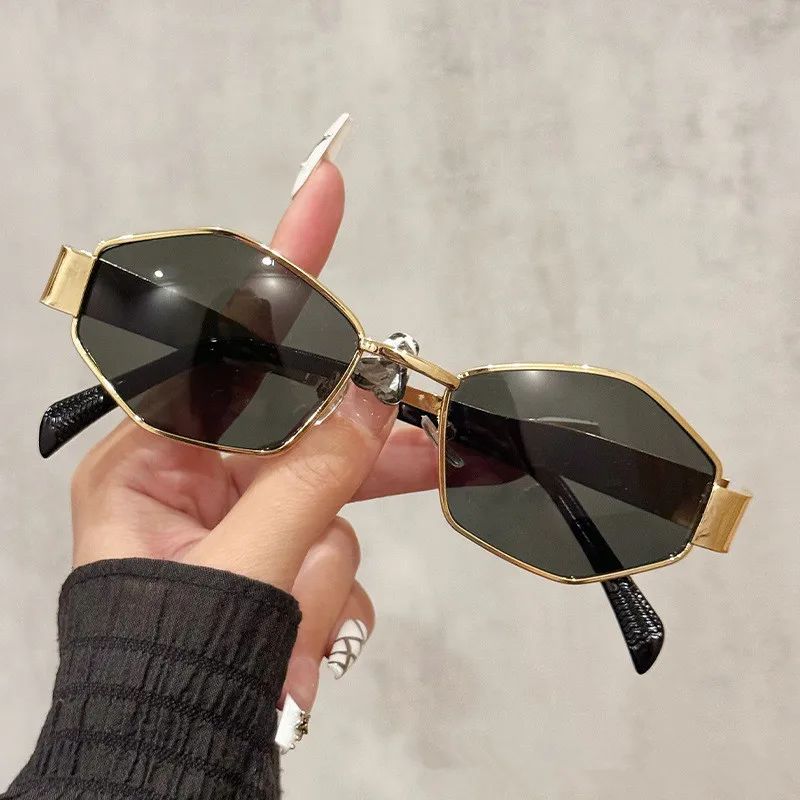 Fashion Polygonal Women Sunglasses 2025 Vintage Brand Rhombus Ladies Sun glasses Shades Unique Metal Frame Punk Eyewear Men