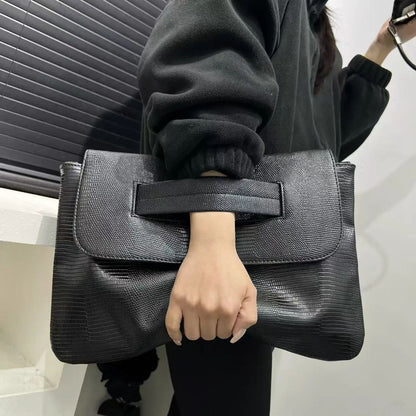 Ladies' fashionable retro snake patterned handbag with high capacity and detachable shoulder strap, single shoulder bag