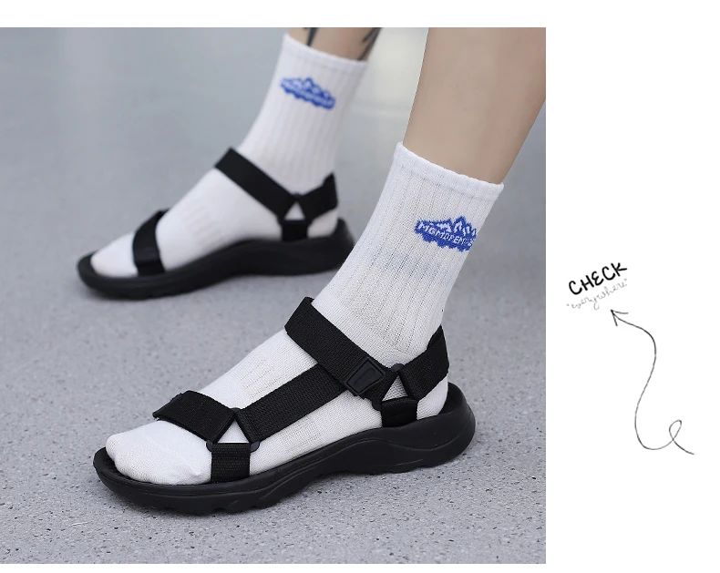 Men Sandals Non-slip Summer Flip Flops High Quality Outdoor Beach Slippers Casual Shoes Cheap Men's shoes Water Shoes 9072