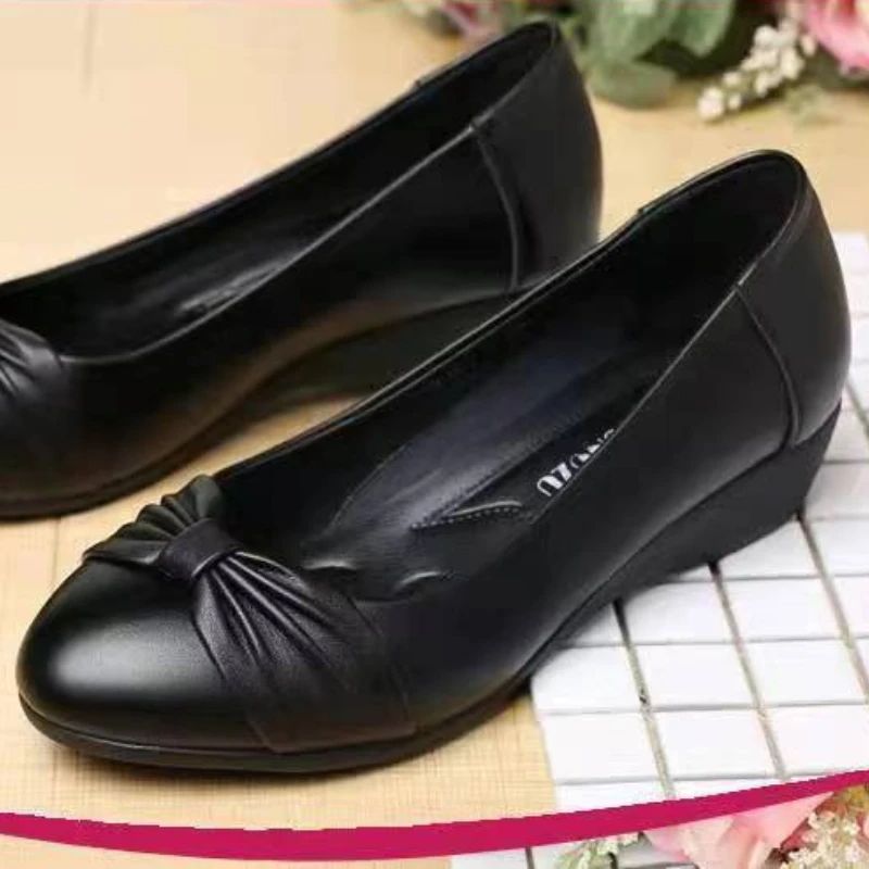 Low heeled light mom Shoes Waterproof Bow Flats Soft soled comfort Women's shoe Casual non slip leather shoes Zapatos Mujer