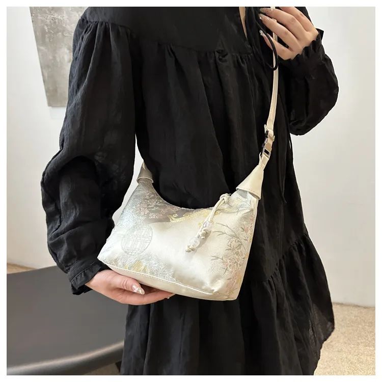 Sweet Embroidery Shoulder Bag Nylon Texture Pearl Pendant Crossbody Bag Small Bucket Handbag Women Canvas Luxury Cheongsam Bag
