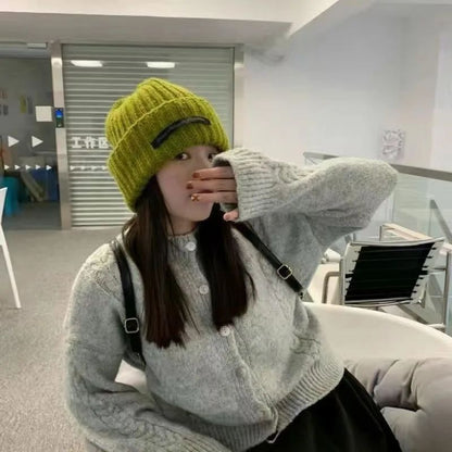 Gorro de Tricô Quentinho Feminino Outono Inverno Novo Suave Confortável com Apliques Acessórios de Moda para o Frio