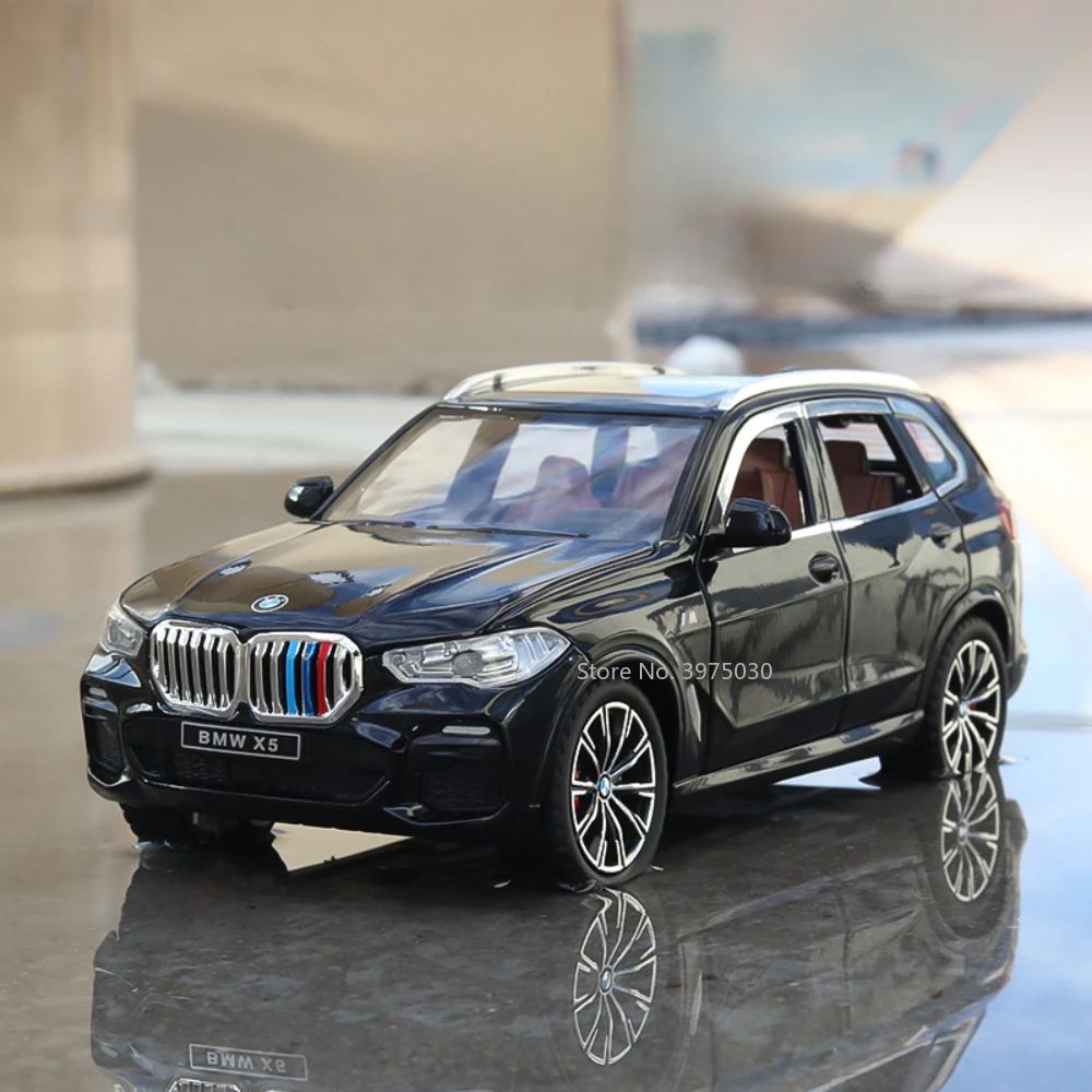 1:24 BMW X5 Modelos Carros em Miniatura SUV 6 Portas Abertas Veículos Pneus de Borracha com Luz de Som Carro Brinquedos Educacionais Infantis