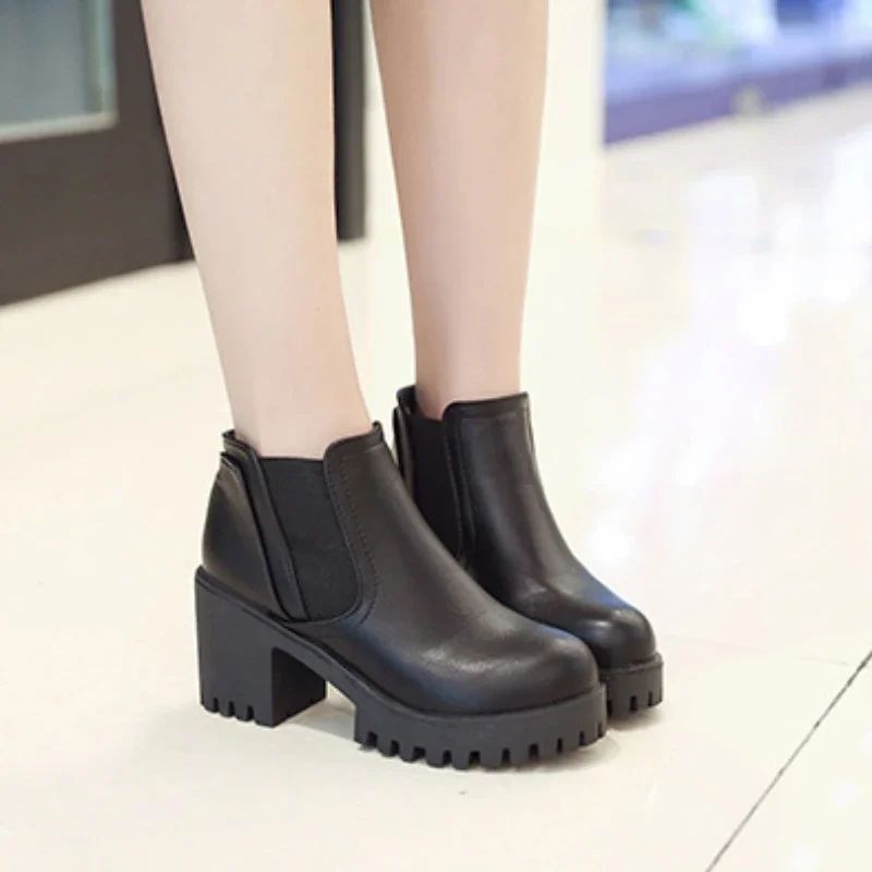 New Autumn and Winter Casual Thick Heel Solid Color Fashion Women's Boots Comfortable Round Toe Warm High Heels