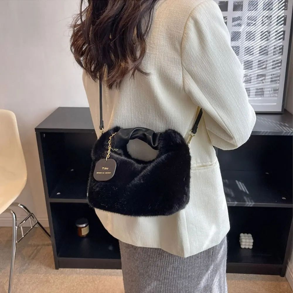 Fashionable Cute Plush Shoulder Bag for Women's Solid Color Soft Fluffy  Handbag Autumn Winter Soft Plush Crossbody Bag