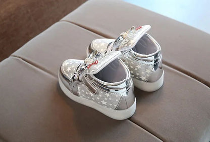Children's Led Sneakers Girls Cute Glowing Princess Shoes Toddler Luminous Non-slip Footwear Kids Soft Bottom Lighted Sneakers