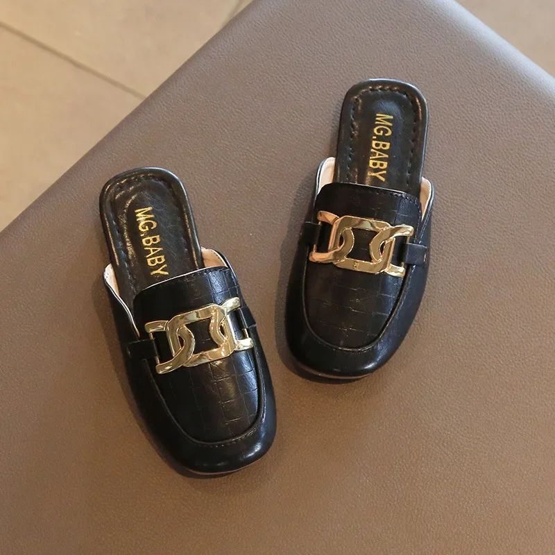 Children Sandals for Girls 2024 Summer New Girls Covered Toes Flat Leather Slippers Casual Lazy Metal Korean Kids Fashion Flats