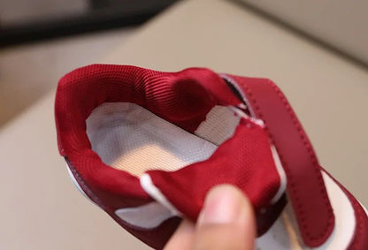 Children's Sports Shoes Low-Top Soft Bottom Color Blocking Board Shoes Boys and Girls Fashionable Hundred Non-slip Casual Shoes