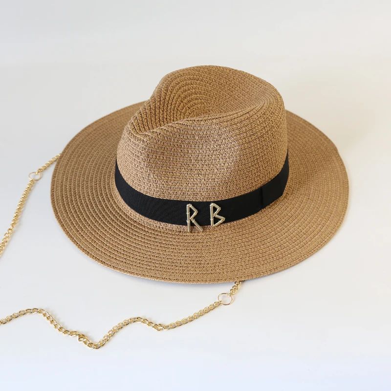 Fashionable Metal RB Letter Straw Hats for Women Men Summer Outdoor Holidays Beach Sun Hat Straw Hats for Women Fashion Panama