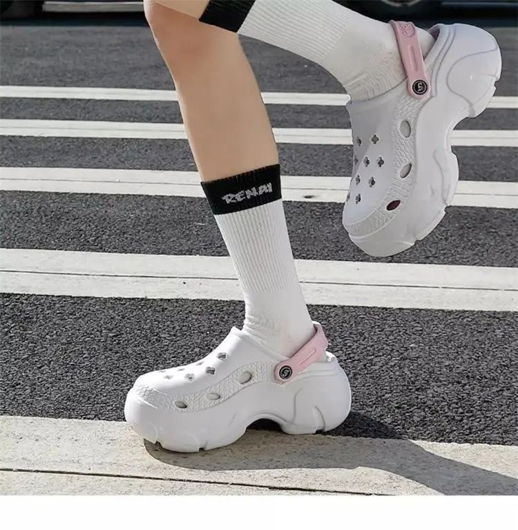 Chunky Platform Clogs Sandals Women 2025 Summer Soft Thick Bottom Beach Garden Shoes Woman Slide Non Slip Eva Wedge Slippers