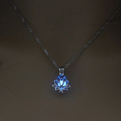 Colar com Pingente de Lua Luminosa para Meninas Adolescentes Colar Gargantilha Brilha no Escuro Joias Presentes ????????