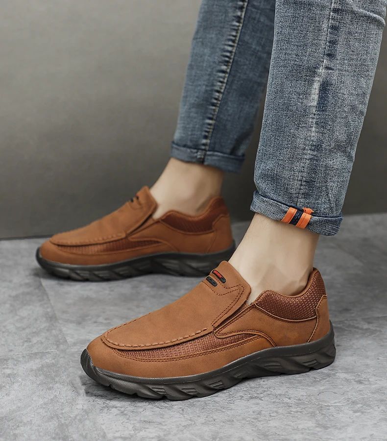 Men Leather Casual Shoes Breathable Loafers Men Sneakers 2024 New Male Comfortable Leather Flat Footwear Sneakers Men Shoes