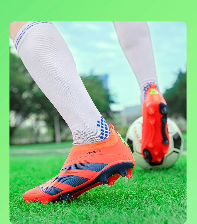 Mens High Quality Ultralight Football Shoes Society Cleats Indoor Soccer Shoes Professional Original Fast Futsal Football Boots