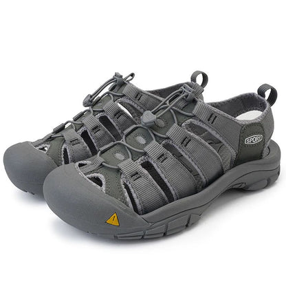 2025 Summer Men's Sandals Thick soled Baotou beach shoes Outdoor oversized casual Shoes Male lightweight hollow sandals Homme