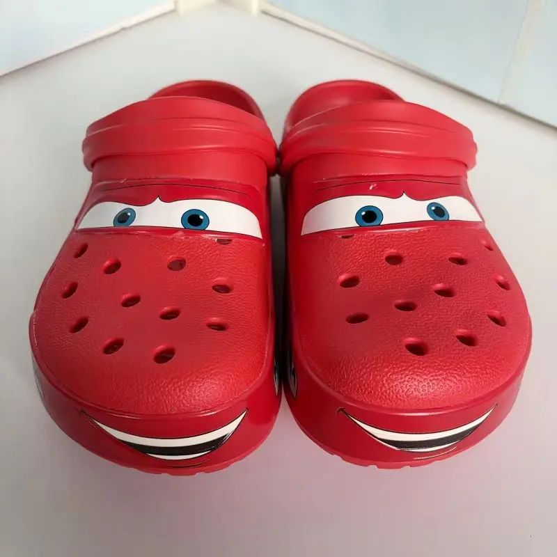 Disney Mcqueens Pixar Desenho Animado Chinelos Sólidos Impermeáveis Sandálias ao Ar Livre Casuais Respiráveis com Tira no Tornozelo Sapatos de Eva Presente