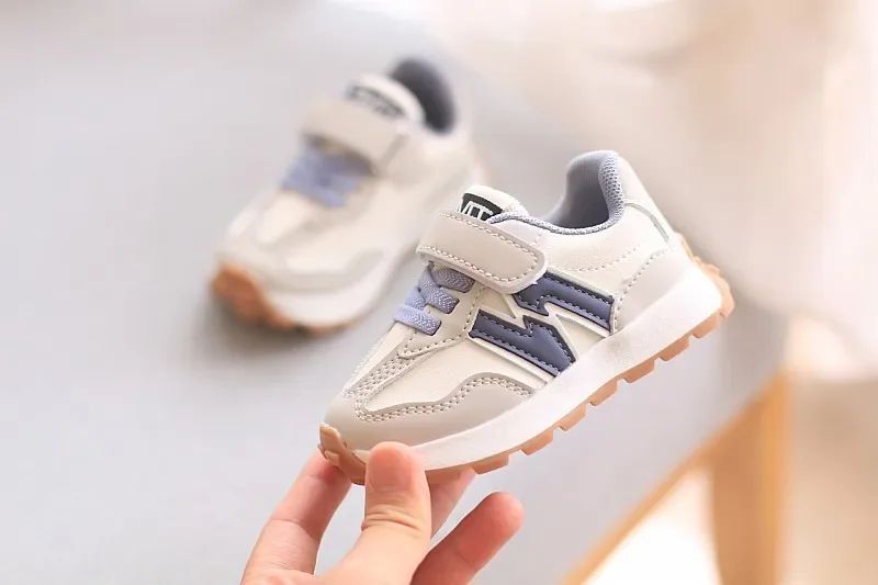 Children's Sneakers for Boy Lightweight Versatile Tennis Shoes for Girls Fashion Causal Kids School Running Basketball Shoes Hot