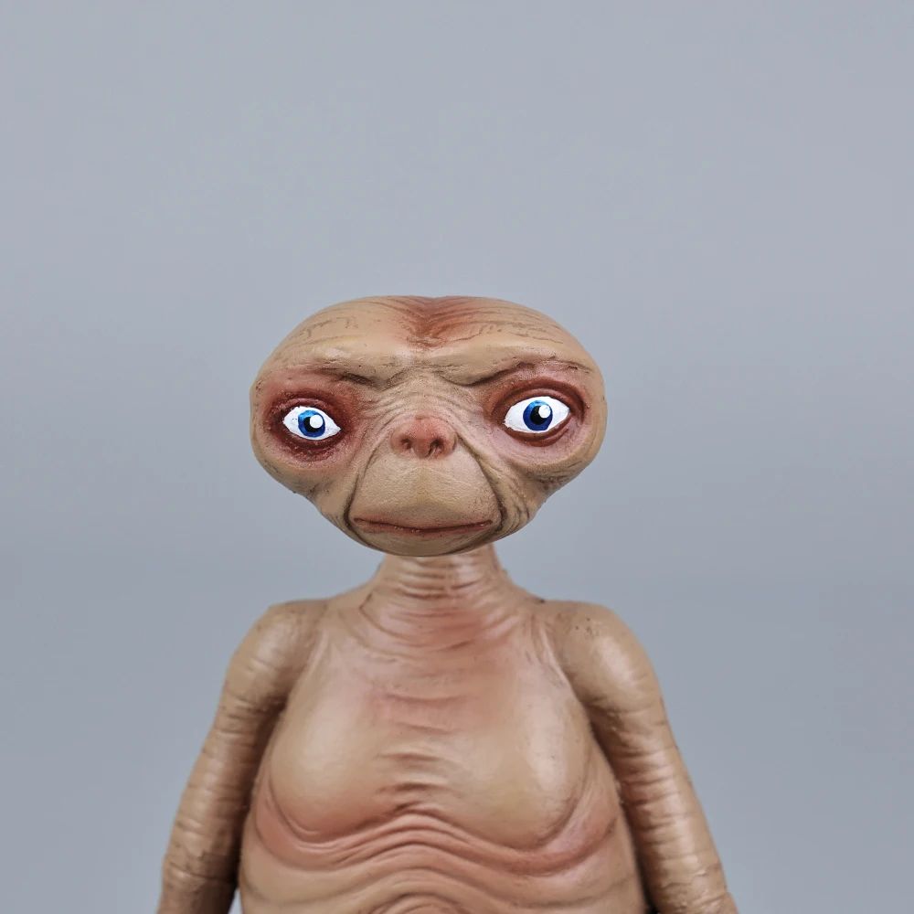 ET The Extra Terrestrial Alien UFO Action Figures PVC Table Statue Toys Latex Mascot for Gifts Ornaments Souvenirs