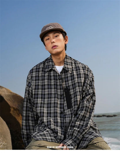 Autumn Y2K Vintage Plaid Shirts For Men Long Sleeve Button Up Blouse Korean Fashion Zip Pocket Cargo Shirt Streetwear Clothes