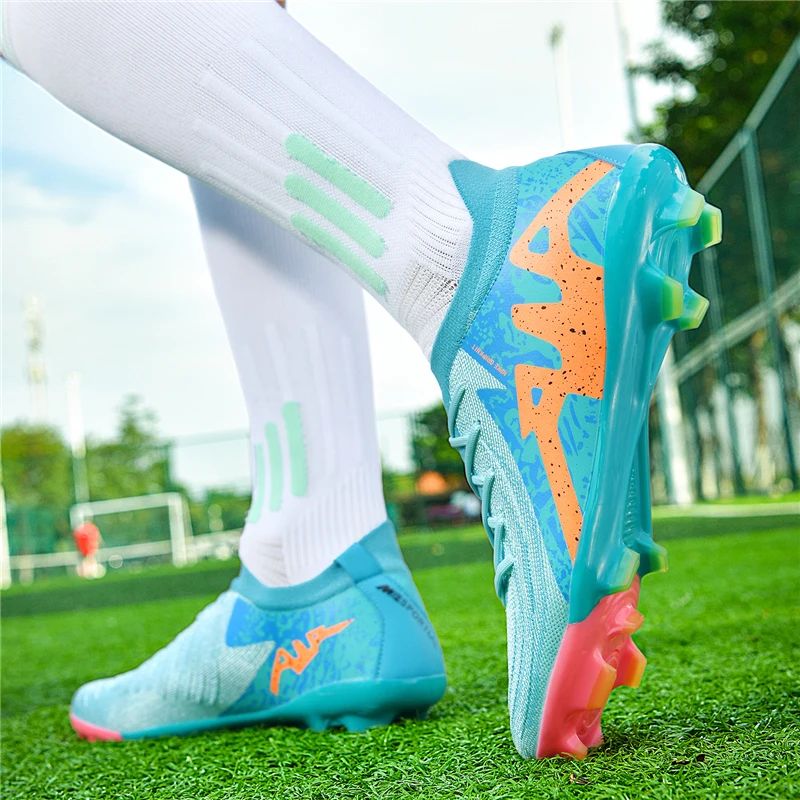New Men Soccer Shoes Adult Non-Slip Boys Adult Futsal Sport Football Boots Grass Cleats Indoor Ultralight Turf Comfortable
