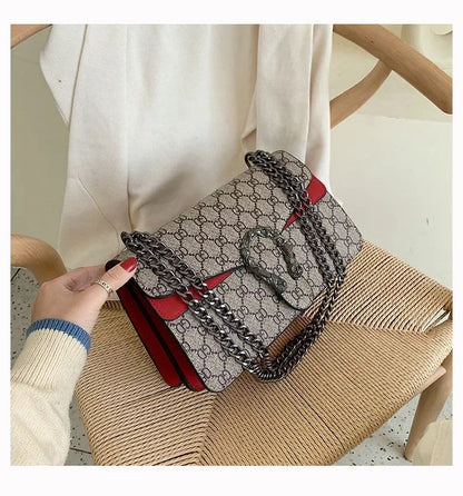 Women Stylish Retro Print Shoulder Crossbody Bag Fashionable Chain Underarm Purse Medium Hardness Polyester Lining
